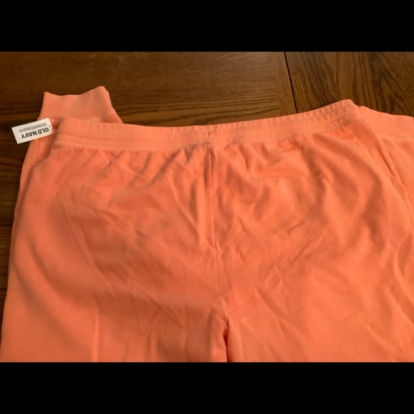 NWT Old Navy bright orange pants - Picture 3 of 3